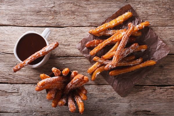 churros con chocolate